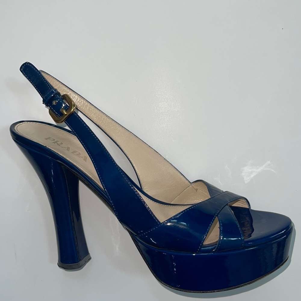 Prada platform sexy slingback patten leather heel sandals.